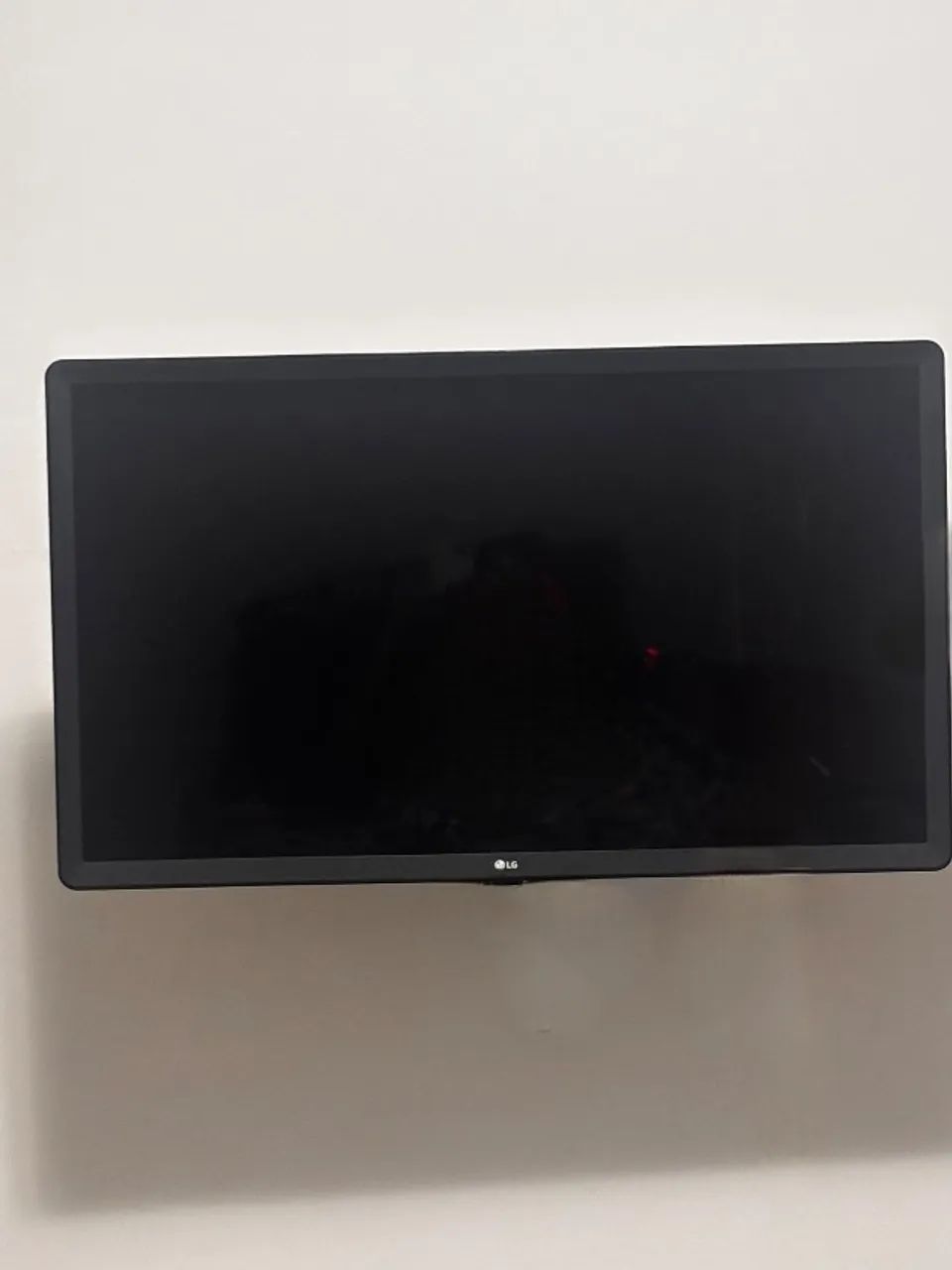  Vende-se TV Smart, 32 polegadas. Em perfeito estado, sem marcas de uso. Tela HD 