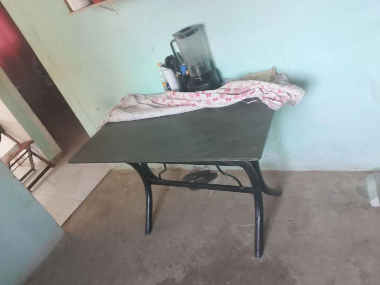 Mesa de jantar de mármore