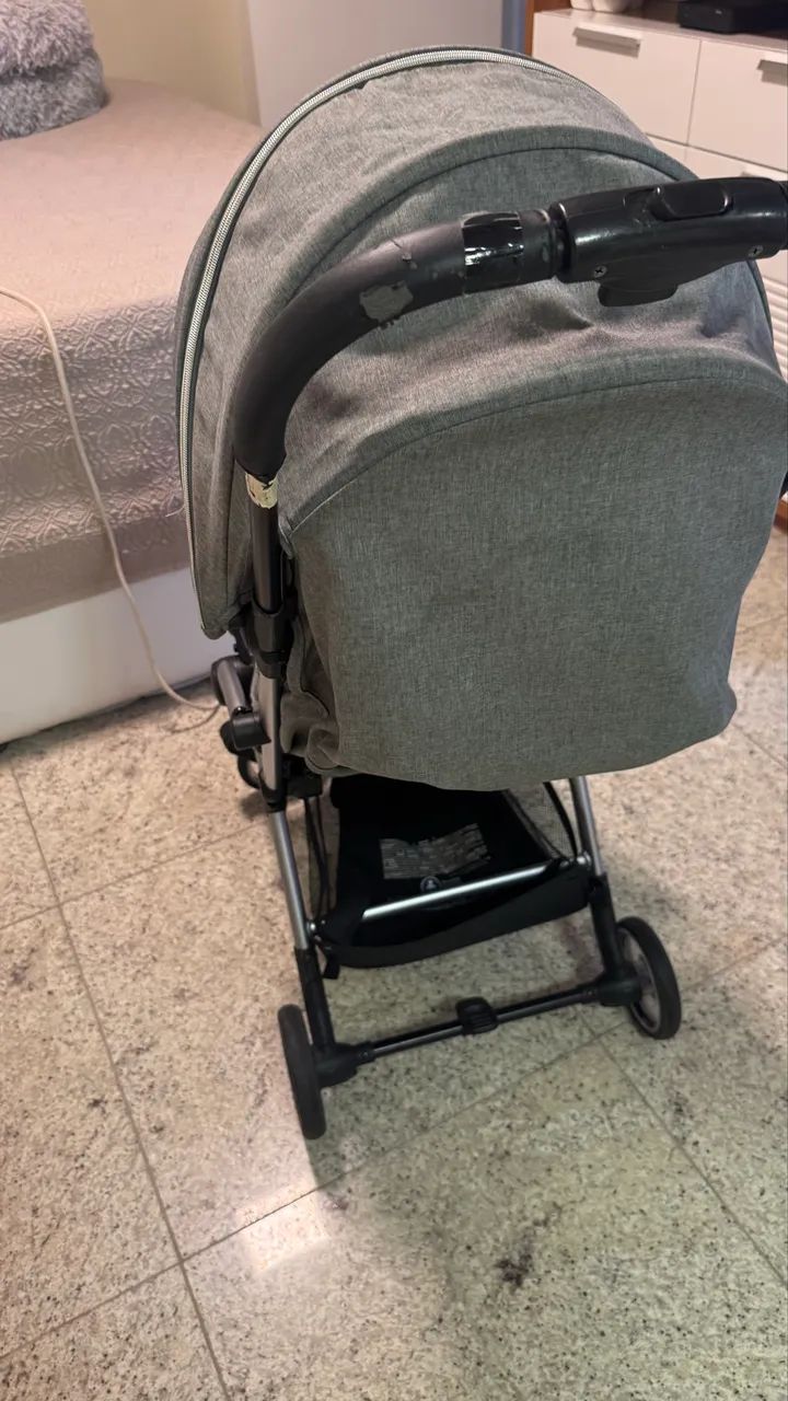 Carrinho Chicco Goody - Fechamento Automático com Uma Mão - Excelente Estado - Foto 4