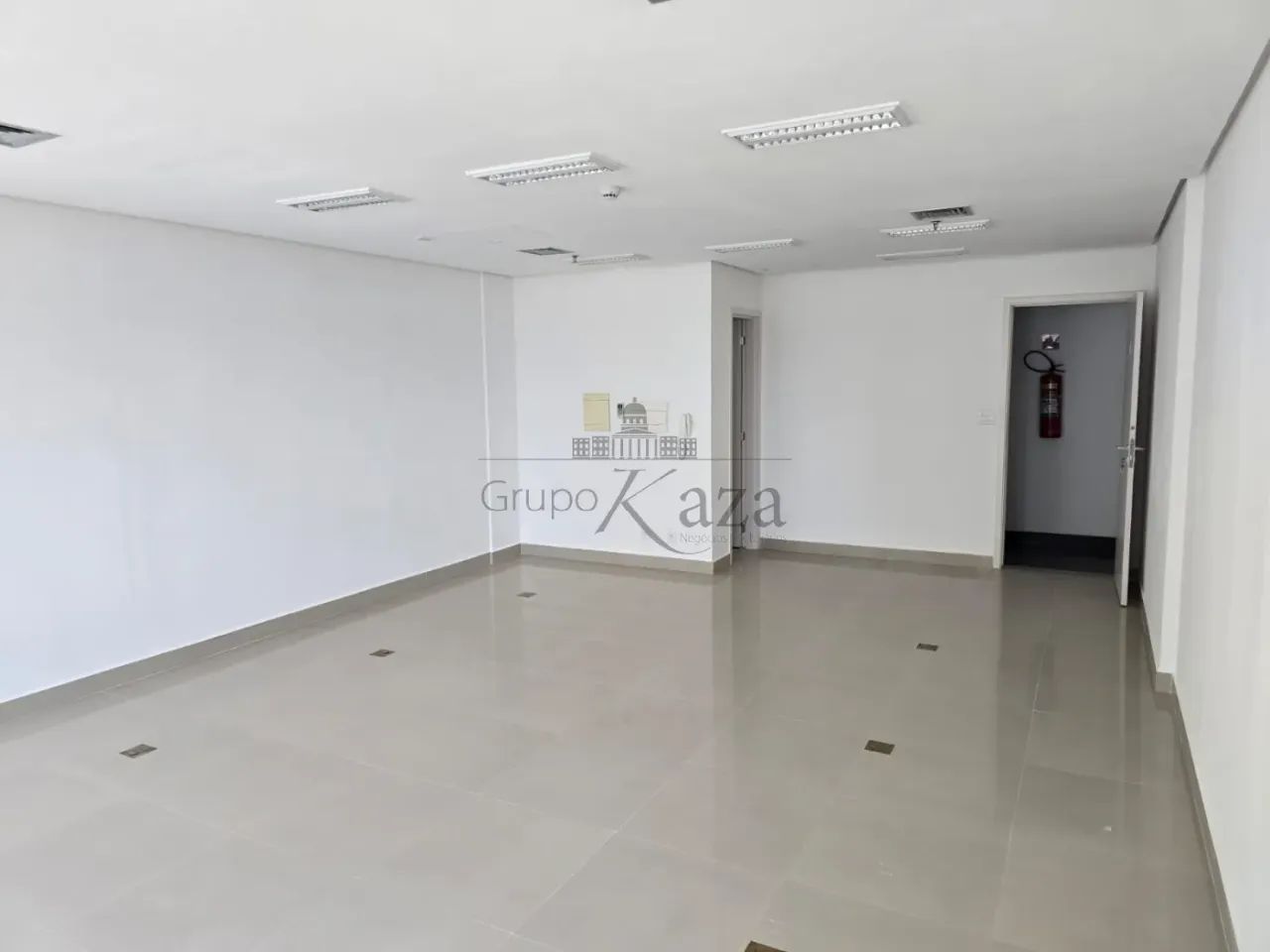 Oportunidade - Sala Comercial - Parque Residencial Aquarius - Edificio New Worker Tower -  - Foto 3