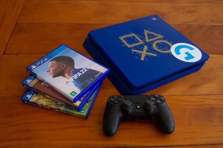 Ps4 slim edição limitada