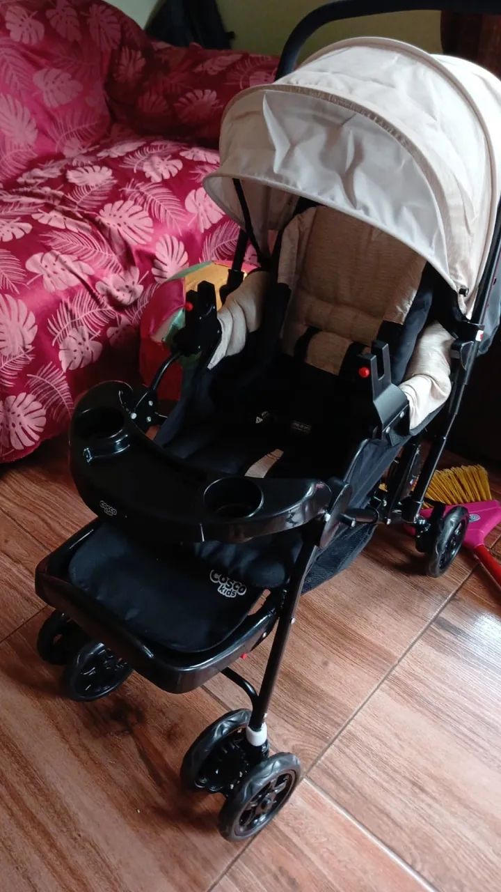 Vendo carrinho com bebe conforto - Foto 3