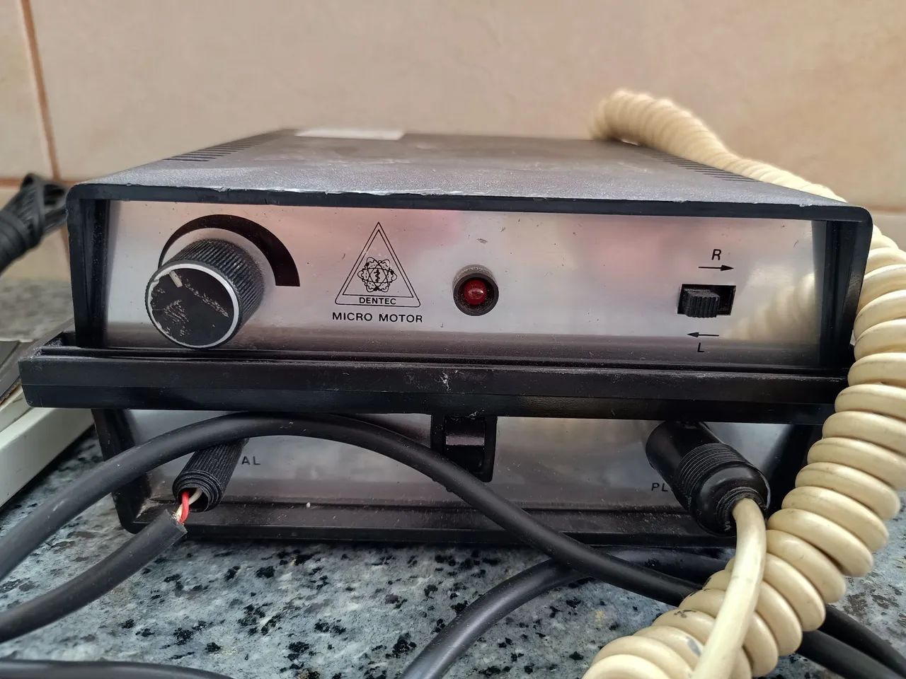 Vendo Micro Motor Dentec com caneta, Bivolt, funcionando. - Foto 2