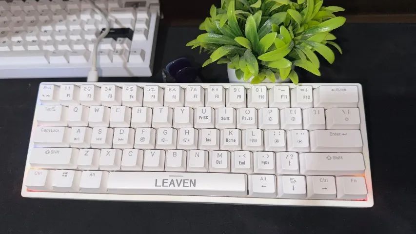 Teclado gamer mecânico 60% - Foto 3