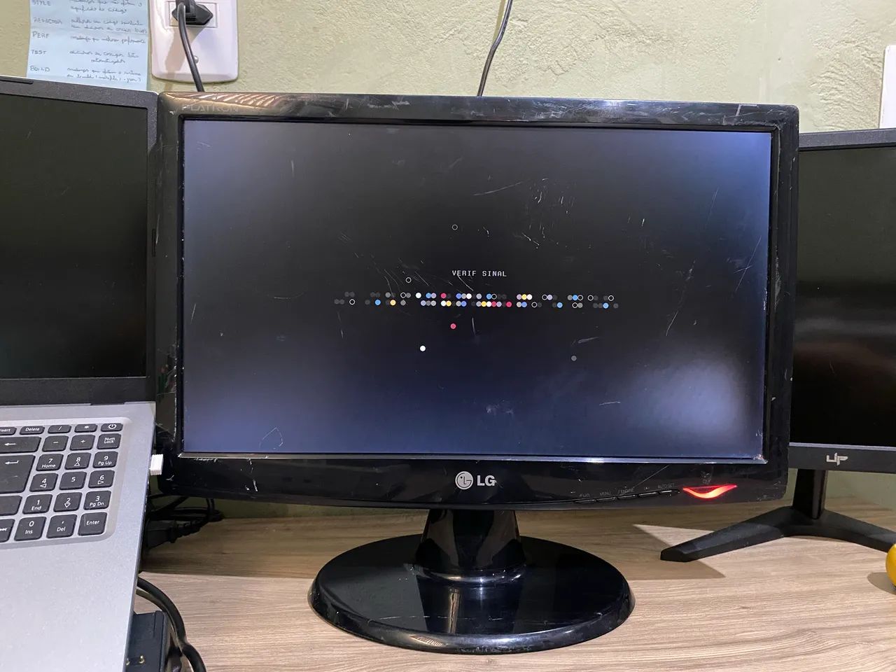 Monitor LED LG 18.5" Flatron W1943C - Funcionando com Marcas de Uso - Foto 3