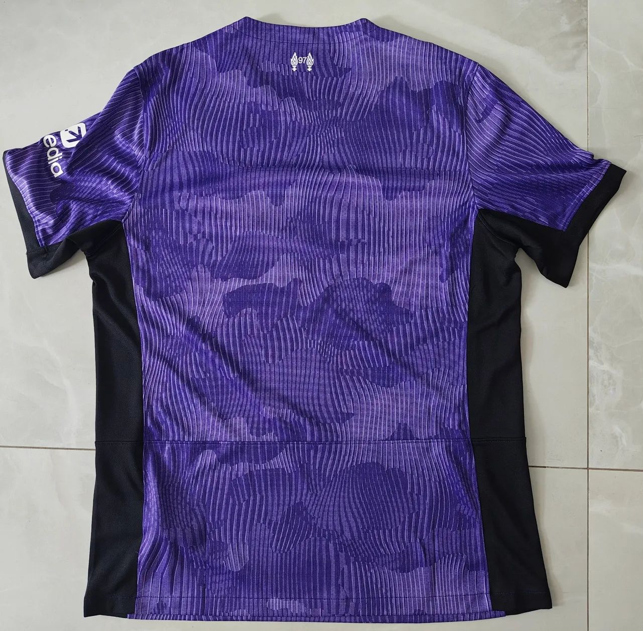 Linda camisa do Liverpool  - Foto 2