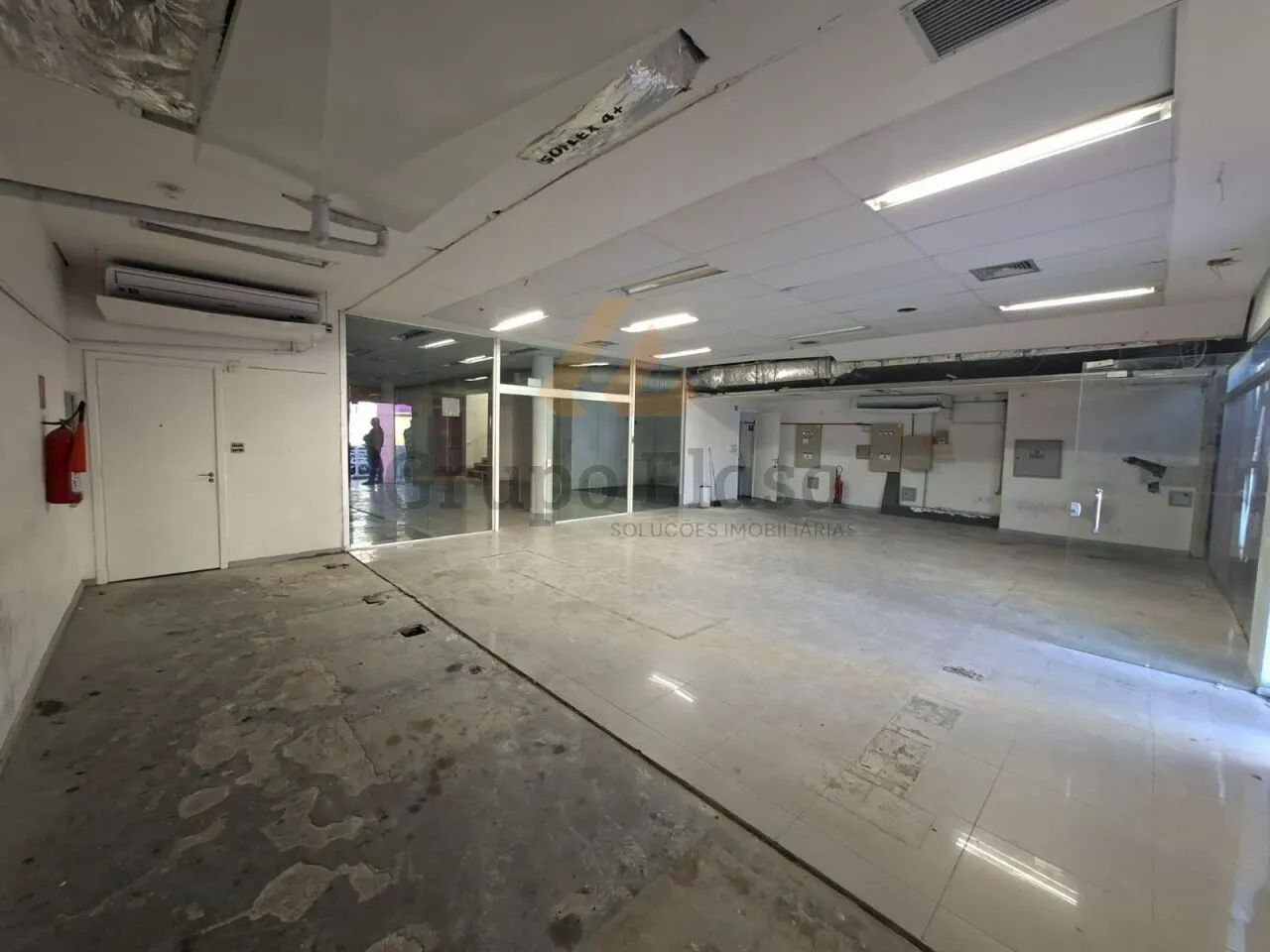 Prédio comercial com 910 metros para locação no bairro Capão Redondo - SP. - Foto 3