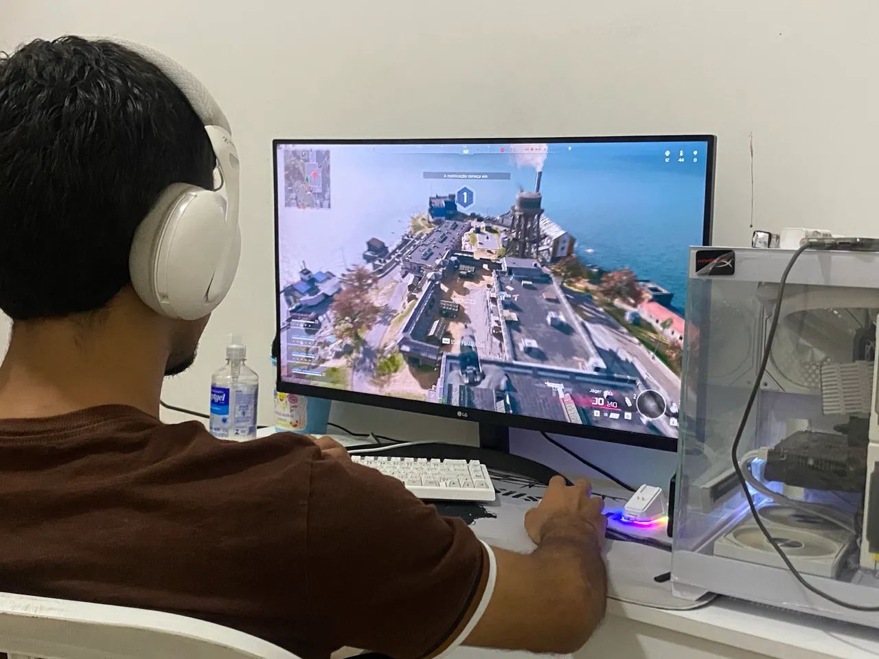 Monitor LG de 32 polegadas 4K - Foto 3