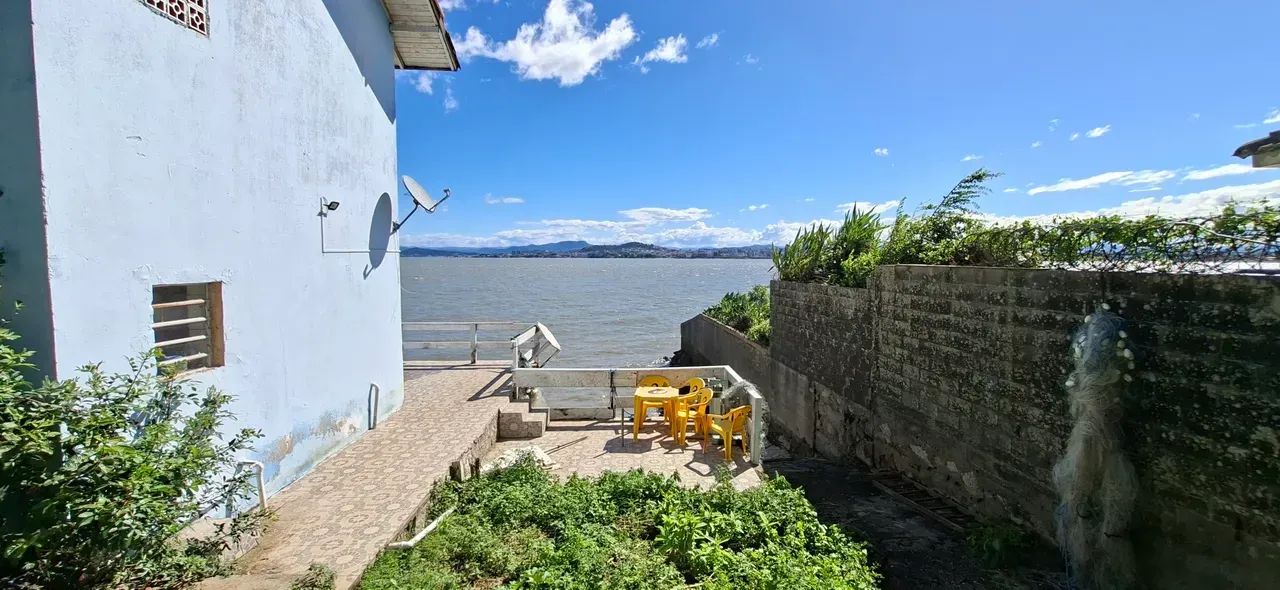 ZA - TERRENO COM CASA À BEIRA-MAR  Centro, Florianópolis - Foto 2