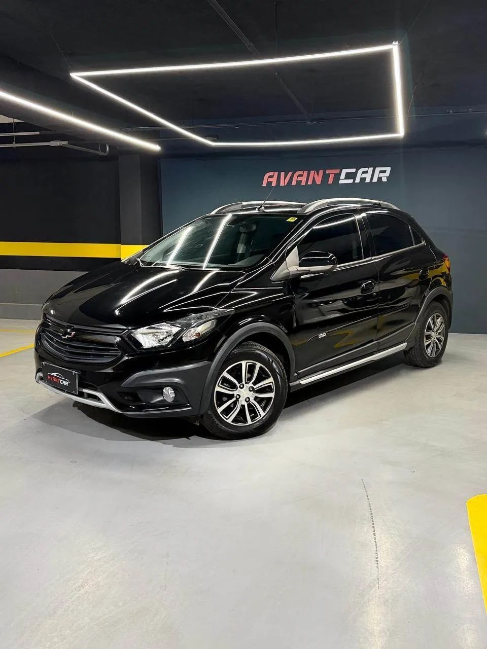 Chevrolet Onix Activ 1.4 8V Flex Aut. 4P 2018 - Foto 3