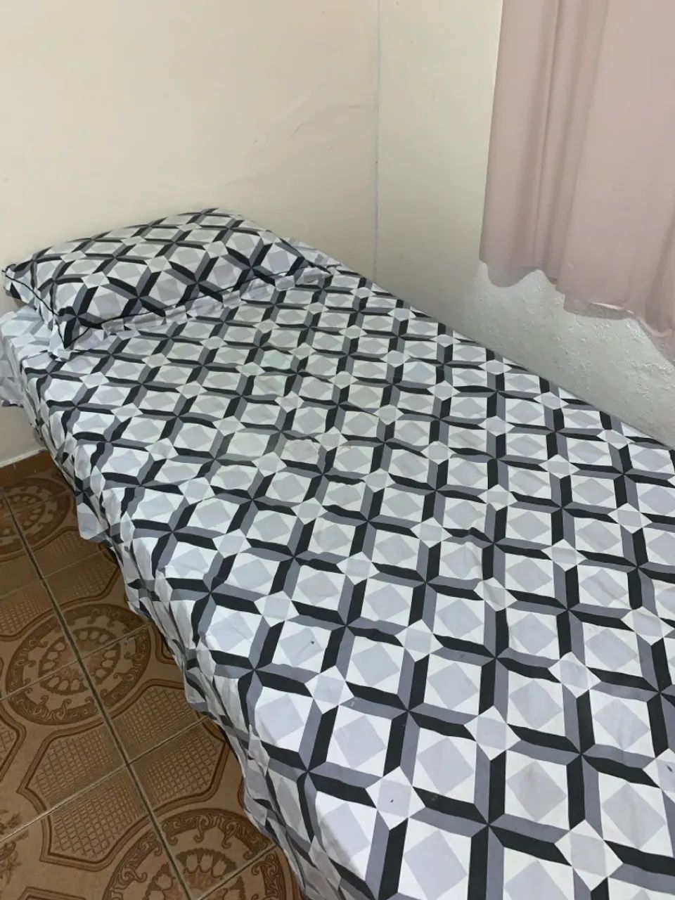 Vende-se cama de solteiro  - Foto 2