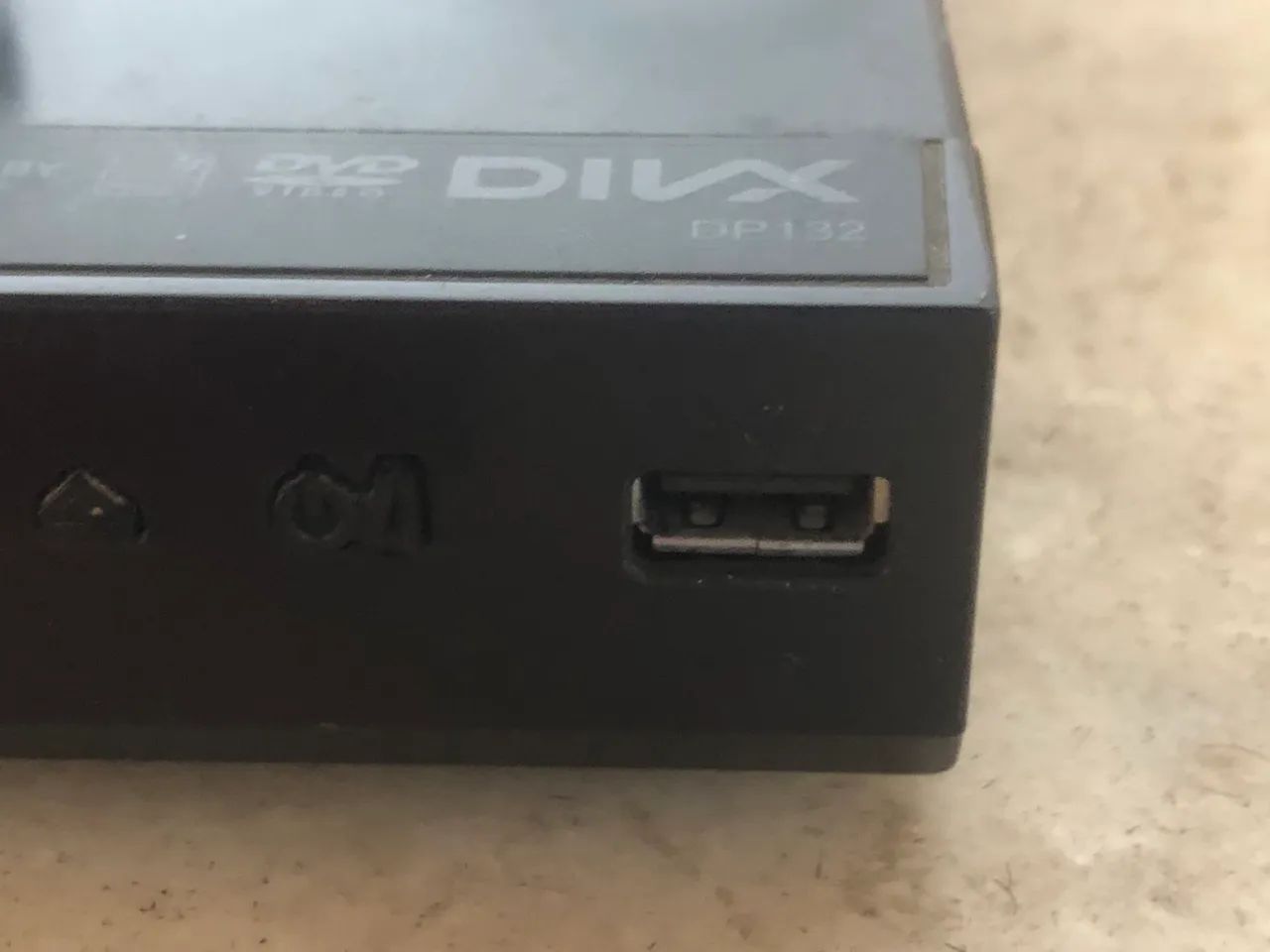 Vendo dvd lg com controle remoto e USB funcionando perfeitamente  - Foto 3