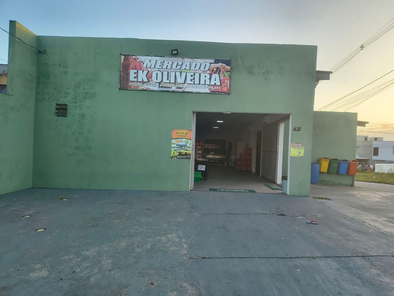 Vendo prédio comercial 