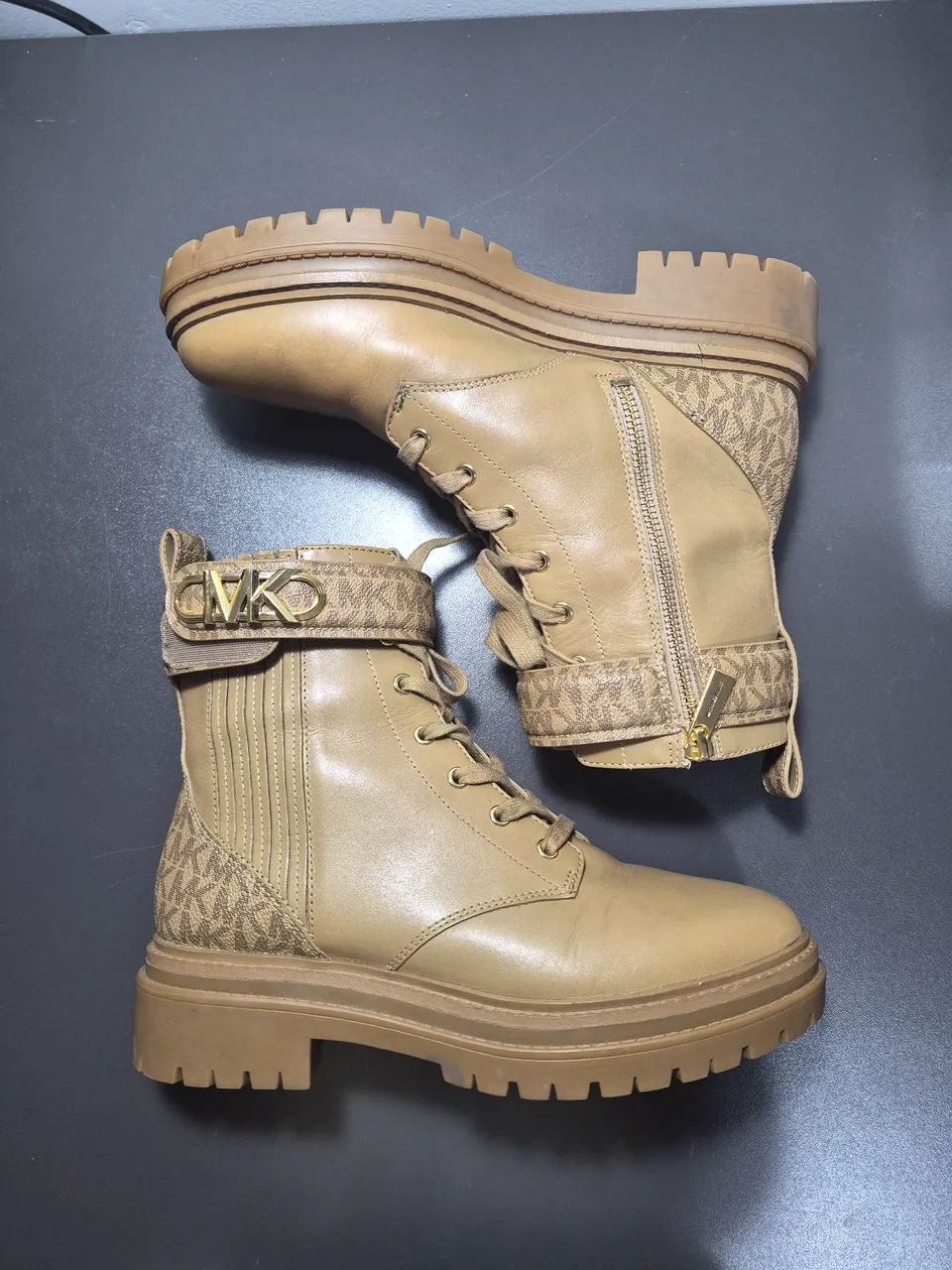 Bota coturno  michael kors 