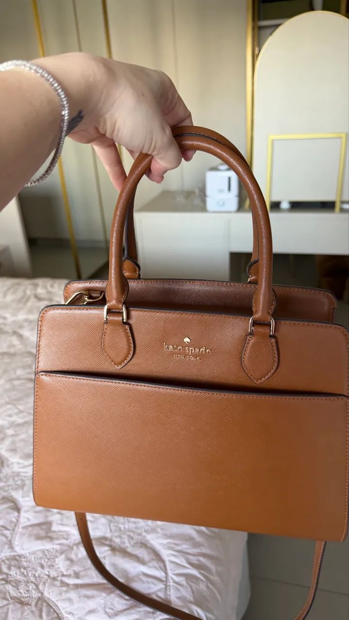 Vendo Bolsa Kate Spade de couro semi nova . - Foto 4