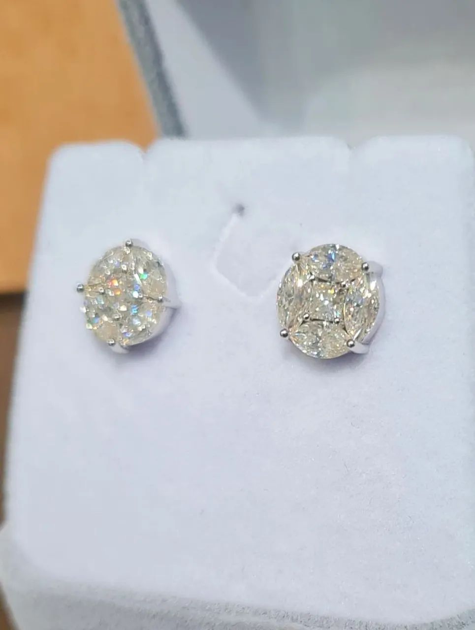 1 5 %. O F F Brinco Prata 925 c/ Moissanites e Ródio 