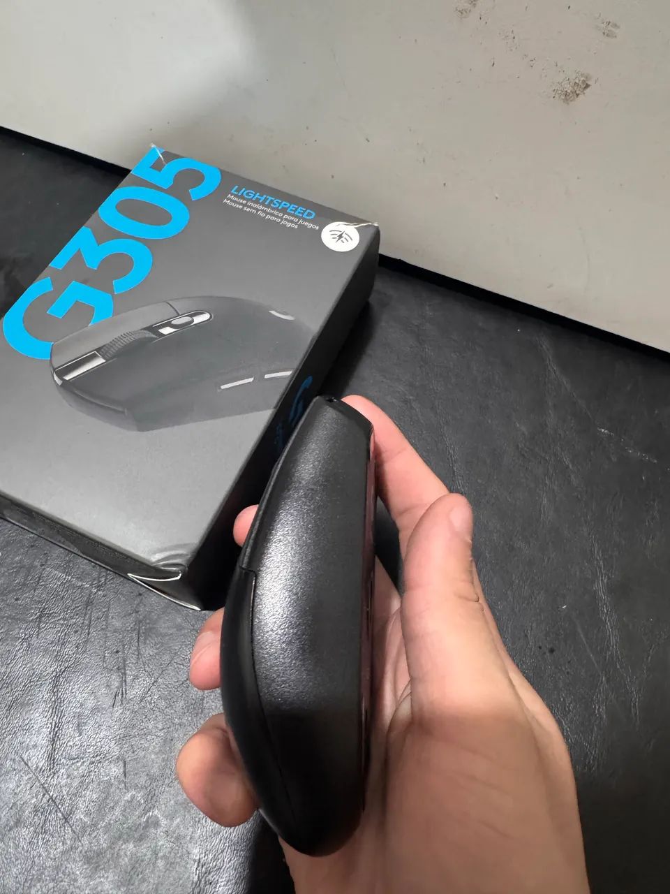 Mouse Logitech G305 sem fio - Foto 4