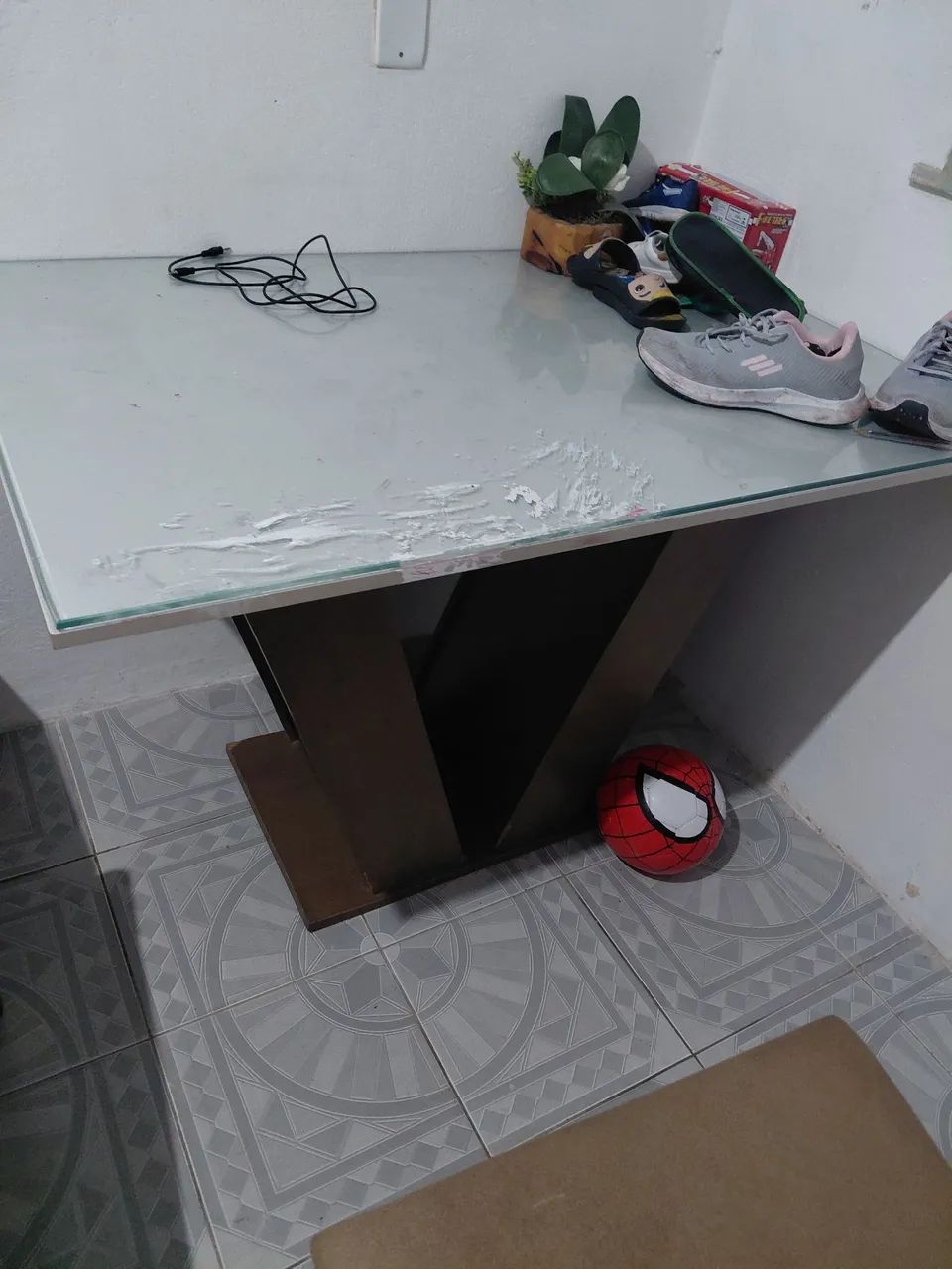 Mesa sem cadeira 