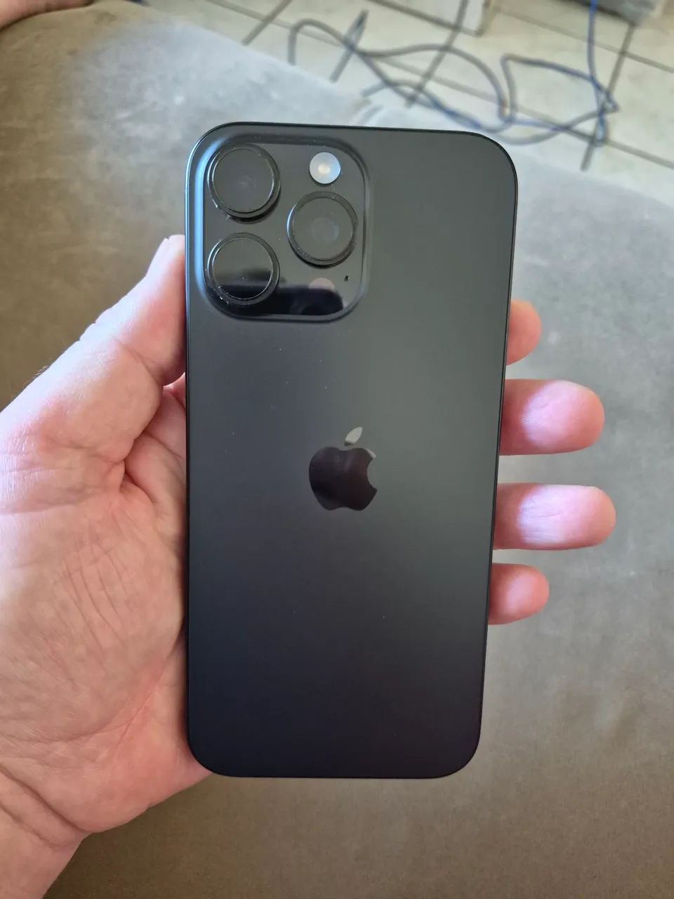 iPhone 16 Pro Ma muito novo - Foto 3