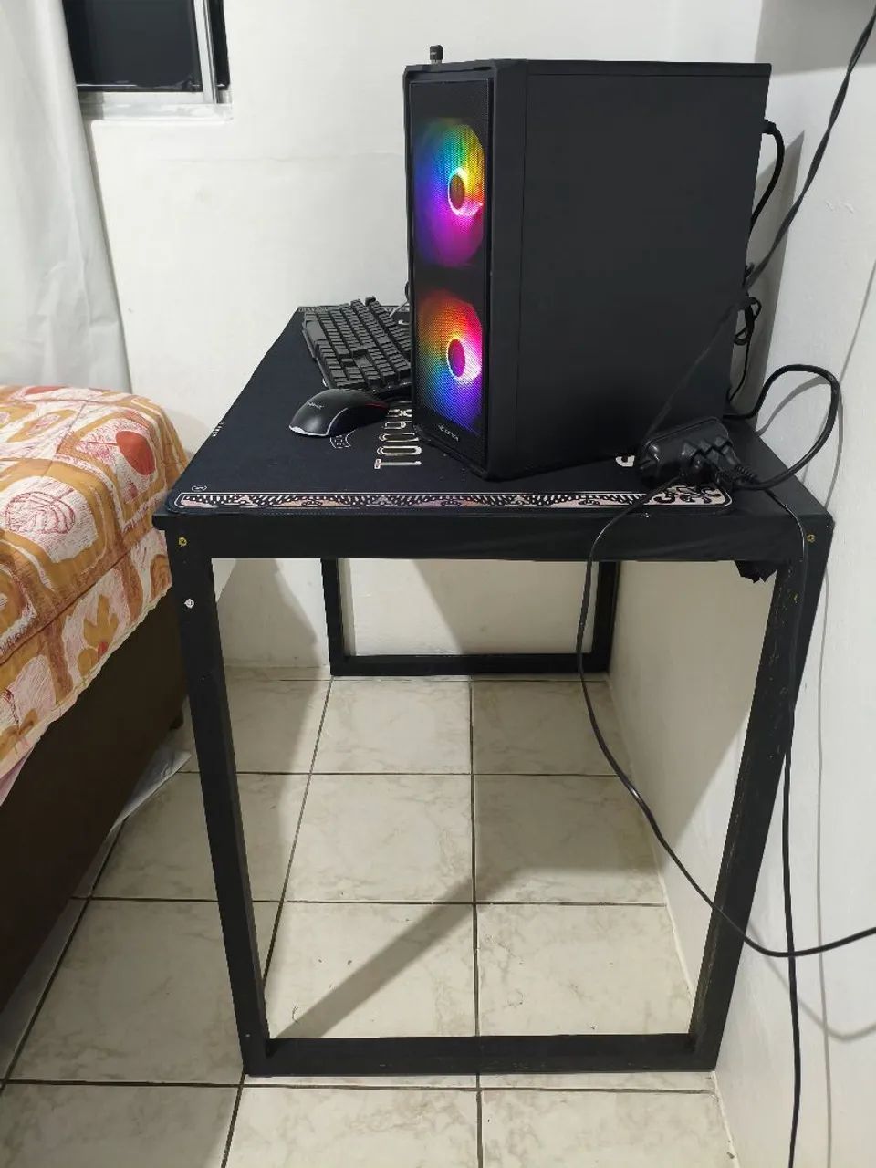 Mesa industrial para Pc gamer 60 de profundidade e 90 de comprimento 