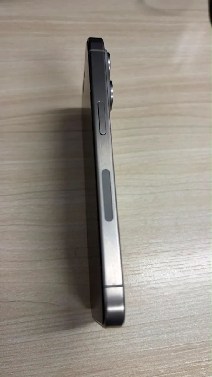iPhone 15 pro 256g - Foto 2