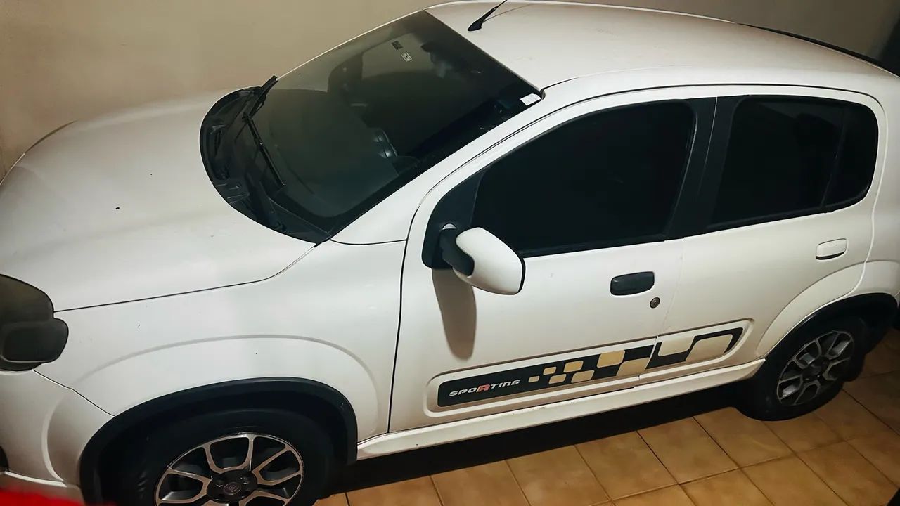 Fiat Uno Sporting 1.4 EVO Fire Flex 8V 4P 2012 - Foto 4