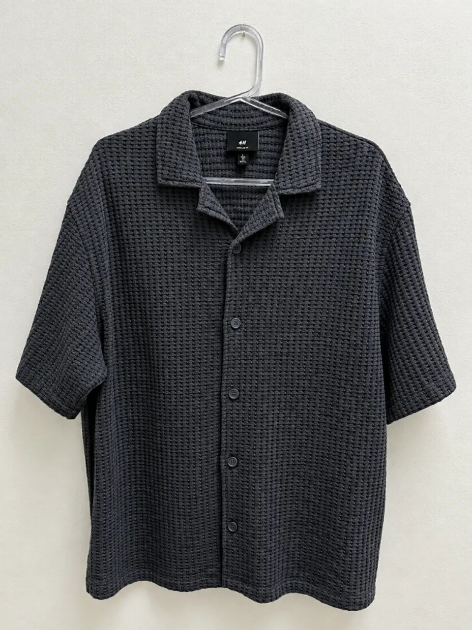 camisa h&m texturizada waffle cinza m - masculina - Foto 2
