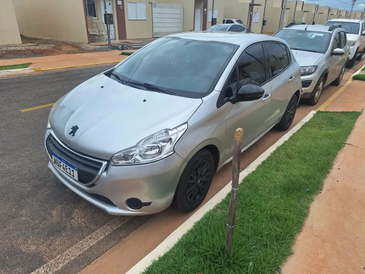 Peugeot 208 Active/active Pack 1.5 Flex 8V 5P 2014 - Foto 4