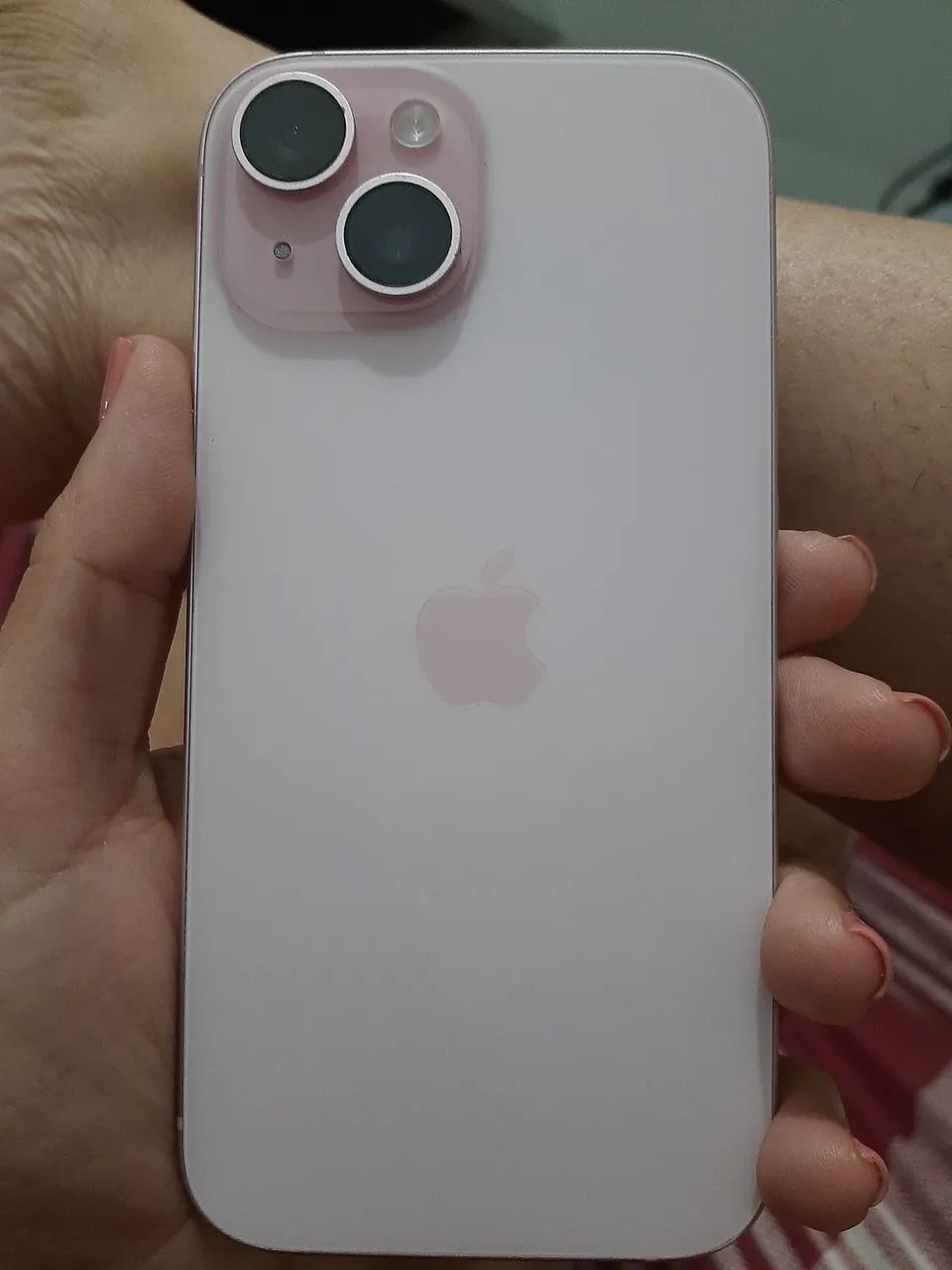 Vendo iphone 15 rosa 128g