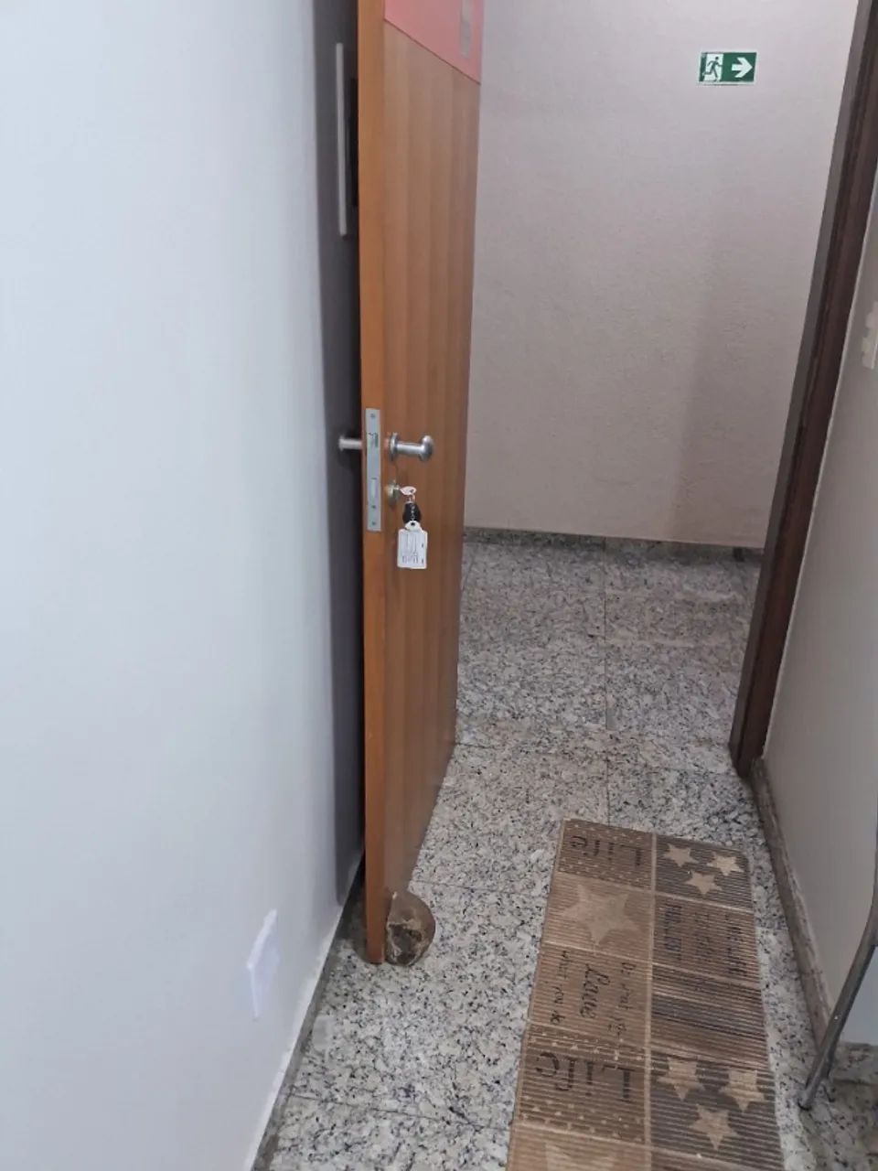KITNET DE 01 QUARTO COM GARAGEM NO CRUZEIRO VELHO - DF