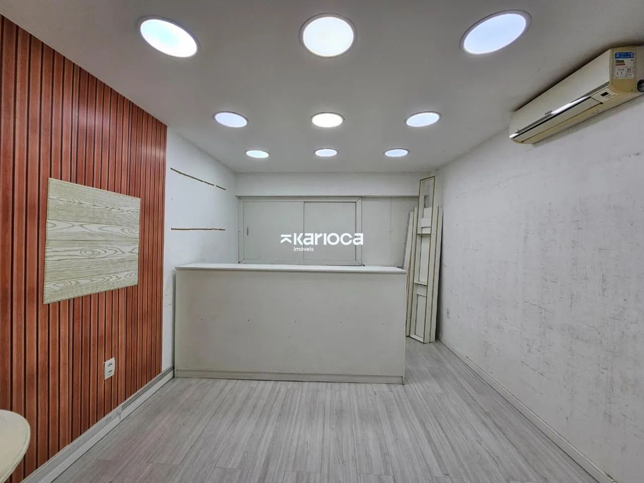 Loja Comercial com 74m² e mezanino - Estrada Adhemar Bebiano em Del Castilho! - Foto 2