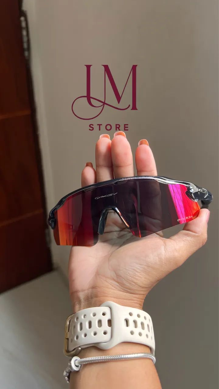 Óculos esportivo Oakley 