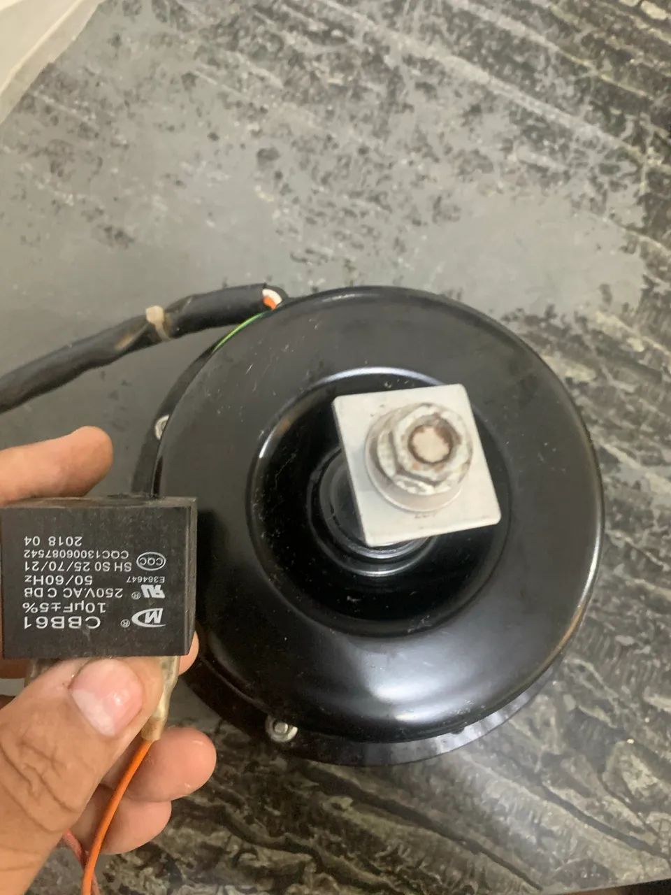 Motor anti-horário 110v+capacitor para climatizador - Foto 2