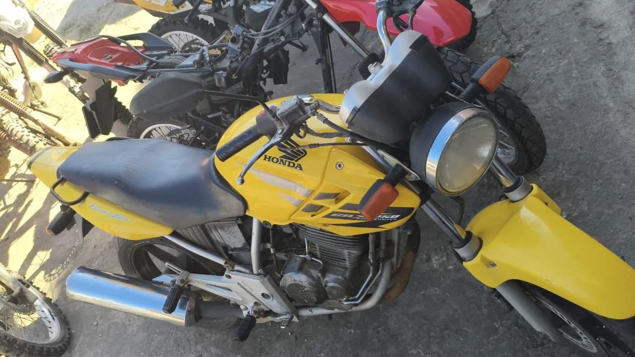 Vendo twitter amarelo, bem conservada - Foto 3