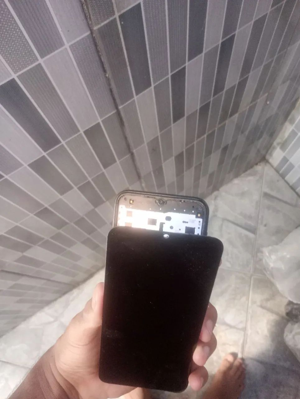 Samsung Galaxy a14 5g, Tela quebrada, se arrumar funciona perfeitamente. - Foto 4