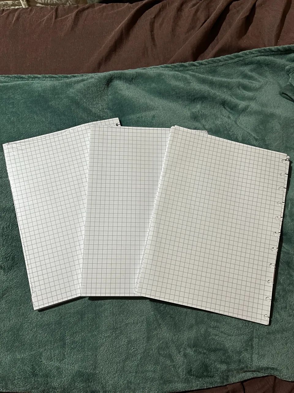 KIT COM 3 CADERNOS DE DISCOS + 3 REFIS QUADRICULADOS - Foto 4