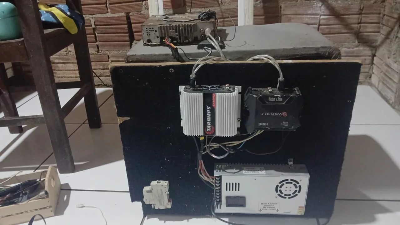 Vendo ou troco caixa trio - Foto 3