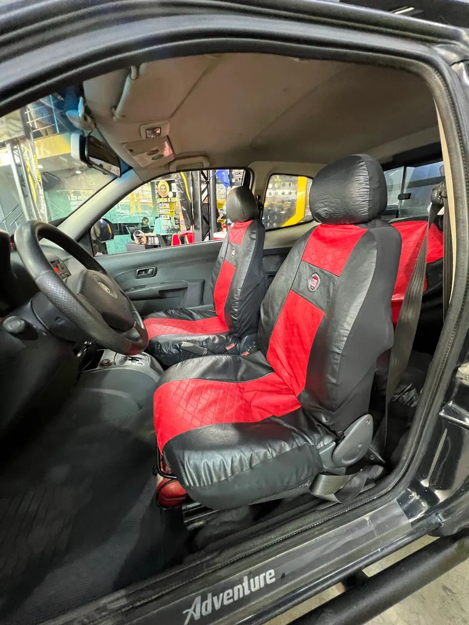 Fiat Strada Adv.1.8 16V Dualogic Flex CD 2012 - Foto 4