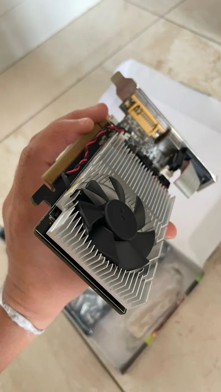 Placa de Vídeo Geforce 210 - Foto 4