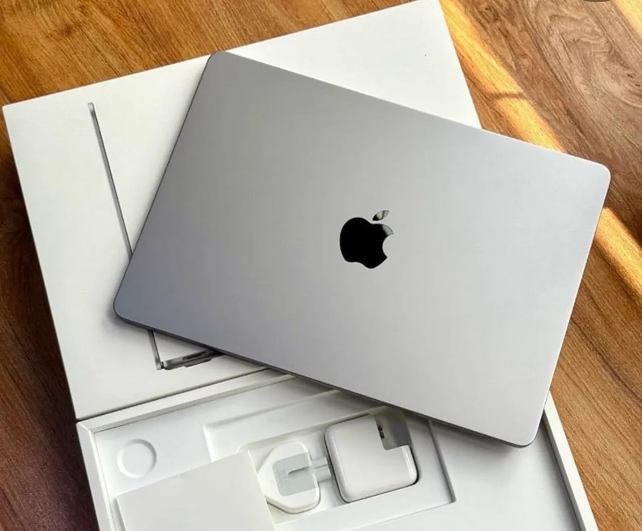 Macbook Air M5 13.6? 16Gb/512Gb AZUL - Novo/Lacrado - Notebooks