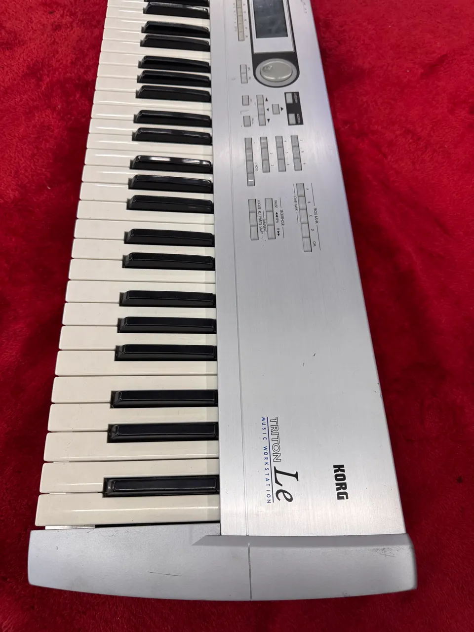 teclado korg triton le