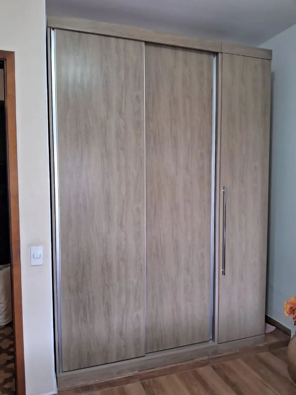 Guarda roupa planejado marrom - Foto 4