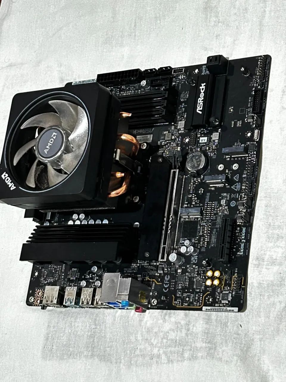 RYZEN 9 7900 + B850 asrock
