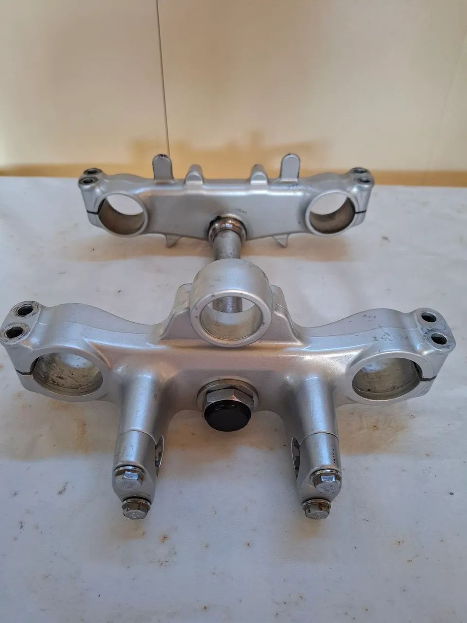 Mesa Superior e Inferior Honda Xre300 2022  - Foto 2