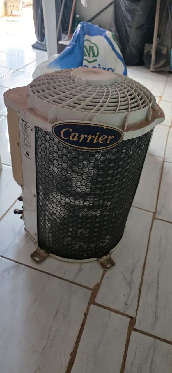 VENDO AR CONDICIONADO MARCA CARRIER 9.000 BTUS FUNCIONANDO PERFEITAMENTE COM CONTROLE  - Foto 5