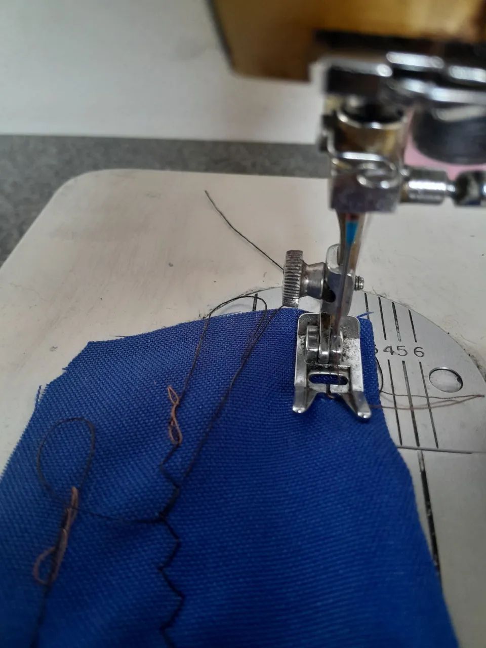 Maquina de costura singer