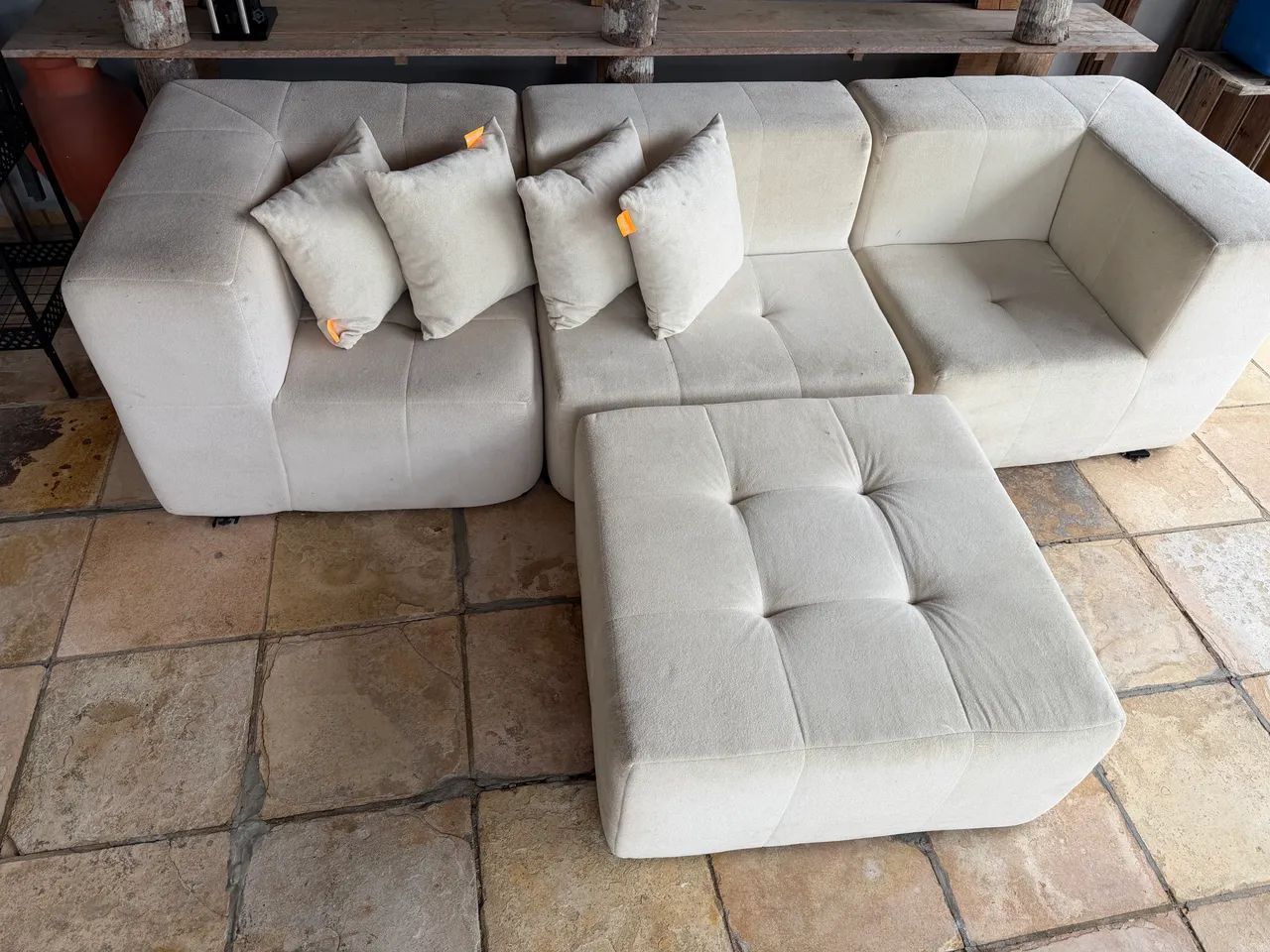Sofá Modular 3 lugares em Boucle - 2 Braços com Chaise - Linho - Foto 2