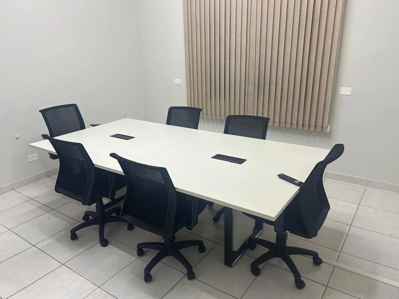 Mesa de Reunião  - Foto 2