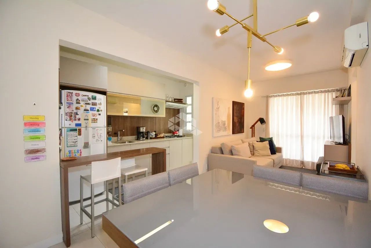 APARTAMENTO SEMIMOBILIADO COM 2 QUARTOS SENDO 1 SUÍTE À VENDA NO ITACORUBI FLORIANÓPOLIS - Foto 2