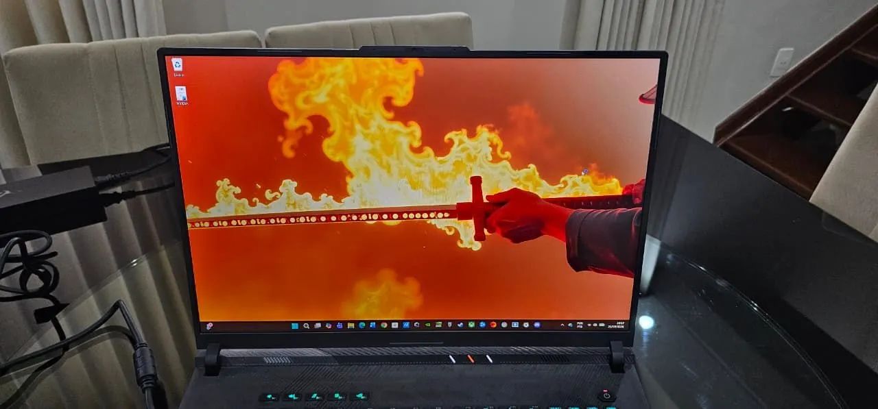 Notebook ASUS ROG STRIX SCAR 18 - Foto 3